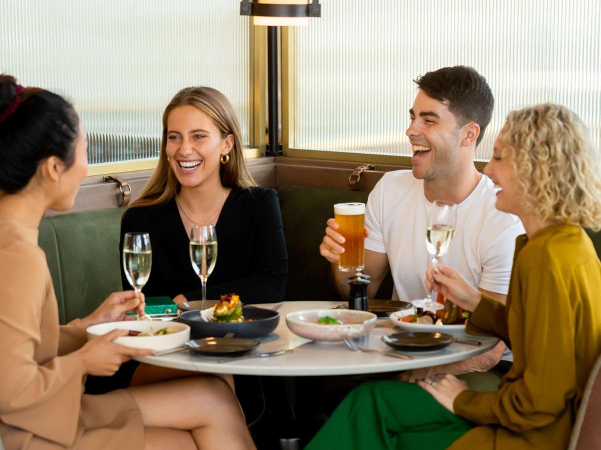 The William Inglis Mgallery Warwick Farm Extérieur photo The Terrace Bar