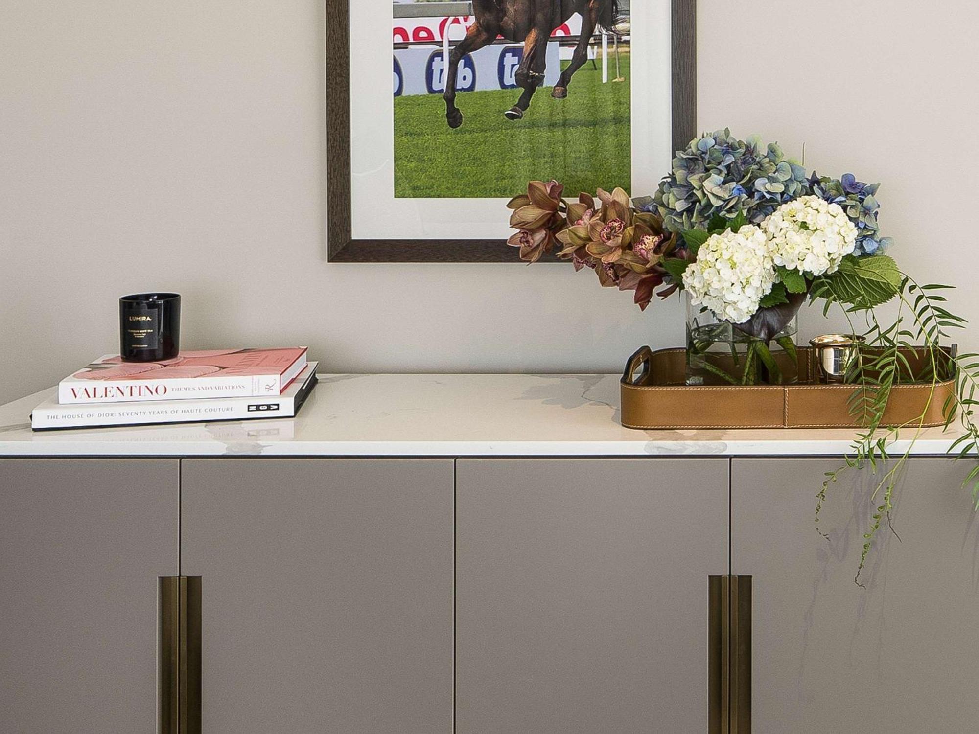 The William Inglis Mgallery Warwick Farm Extérieur photo A sideboard